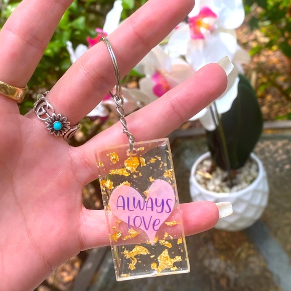 Always Love Pink Heart & Gold Flakes Keychain - Picture 9 of 9